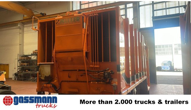 Camion ampliroll M21X2C mit Zöller Schüttung