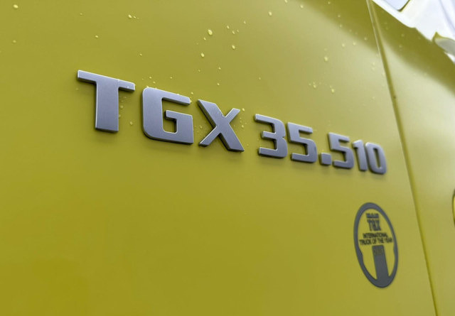 Camion ampliroll MANTGX 35.510 Varusteltu!