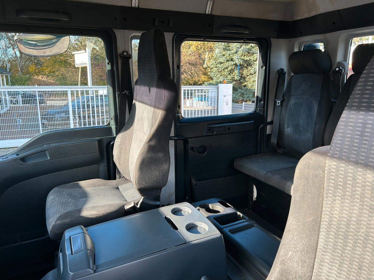 Camion ampliroll MAN 12.250 Doppelkabine Abroller