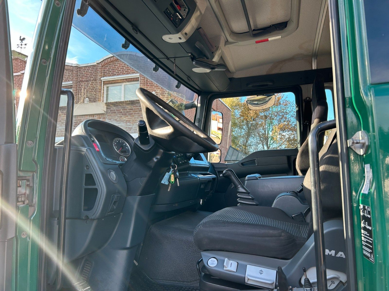 Camion ampliroll MAN 12.250 Doppelkabine Abroller