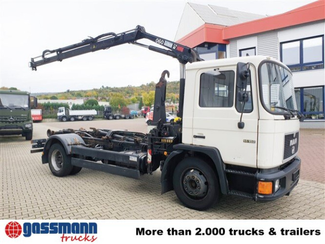 Camion ampliroll MAN 14.152 F 4x2 BB mit Kran Hiab 060-2