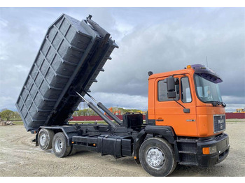 Camion ampliroll MAN 26.403 , 28 m3 metal container 