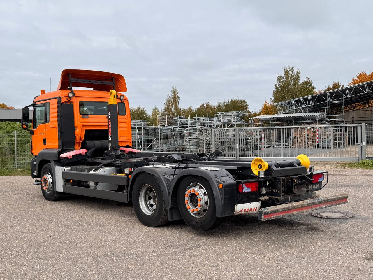 Camion ampliroll MAN 26.40 6X2 Multilift Abroller