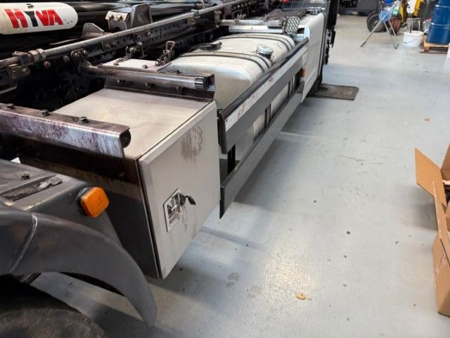 Camion ampliroll MAN 26.460 6x2 Hyfva 20.26 S