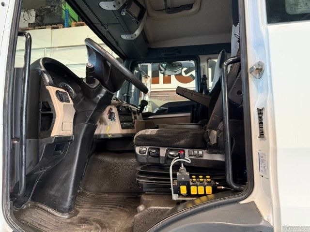 Camion ampliroll MAN 26.460 6x2 Hyfva 20.26 S