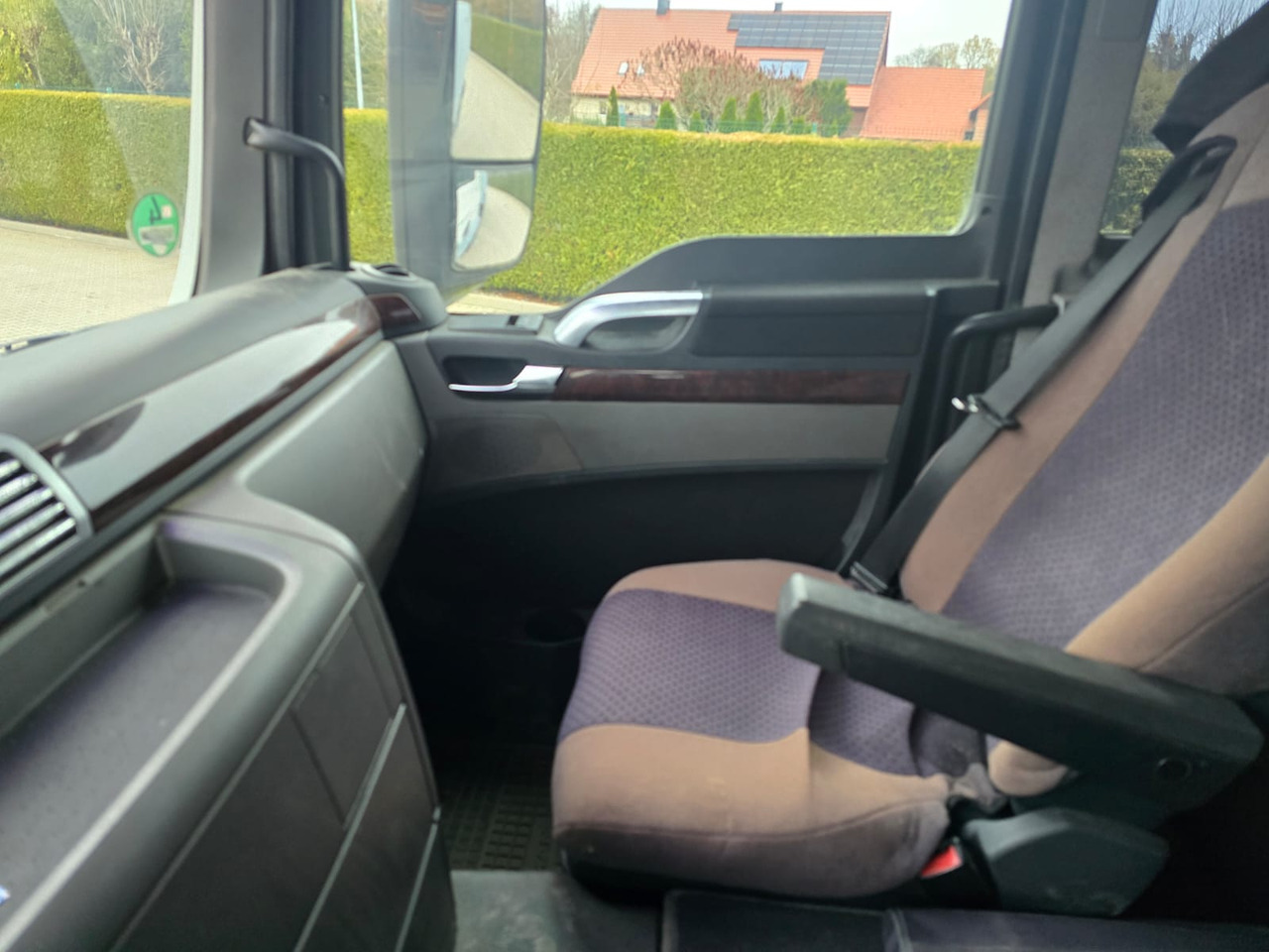 Camion ampliroll MAN 28.400