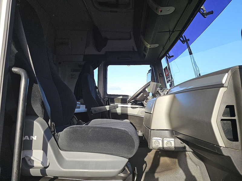 Camion ampliroll MAN 28.440 TGX