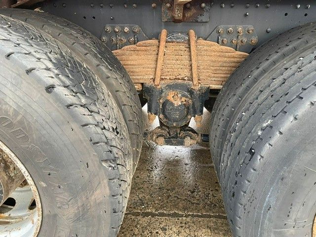 Camion ampliroll MAN 33-350. 6X6. Motorschaden.