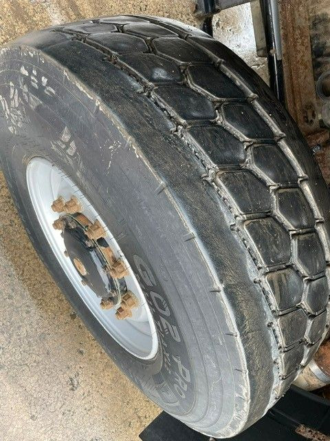 Camion ampliroll MAN 33-350. 6X6. Motorschaden.