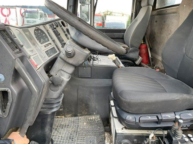 Camion ampliroll MAN 33-350. 6X6. Motorschaden.