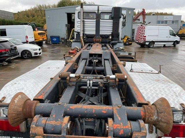 Camion ampliroll MAN 33-350. 6X6. Motorschaden.