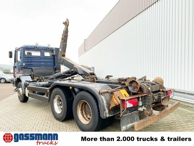 Camion ampliroll MAN T40 26.364/414 6x4, 6-Zylinder