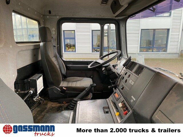 Camion ampliroll MAN T40 26.364/414 6x4, 6-Zylinder