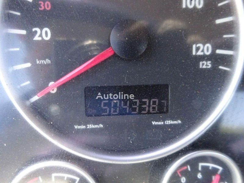 Camion ampliroll MAN TGA 26.360 - Hook lift truck 6x4