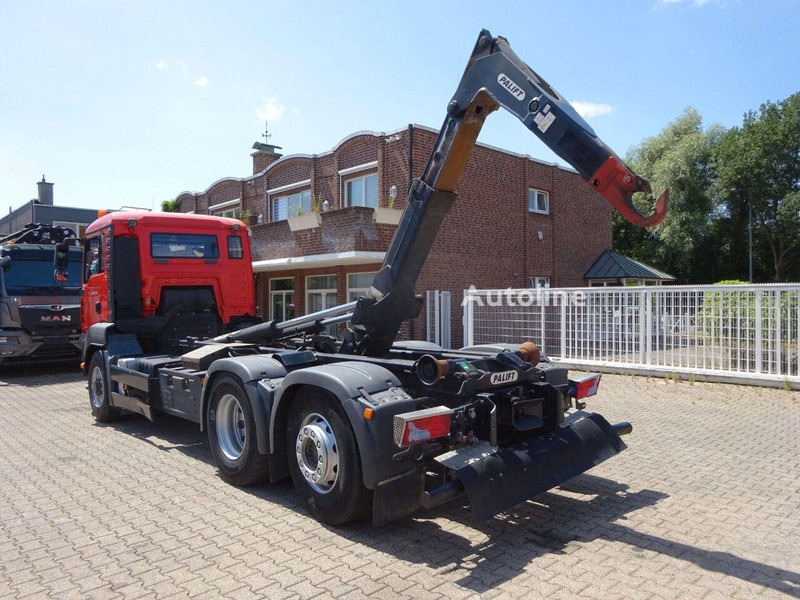 Camion ampliroll MAN TGA 26.360 - Hook lift truck 6x4