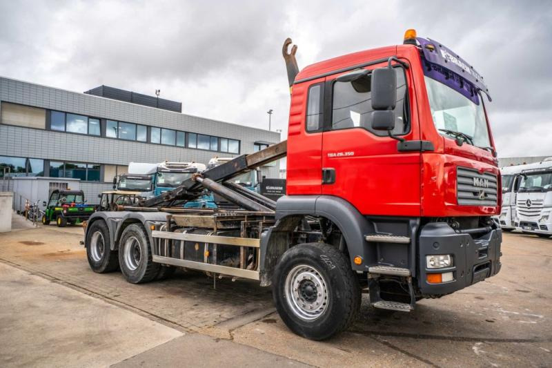 Camion ampliroll MAN TGA 33.360 BL