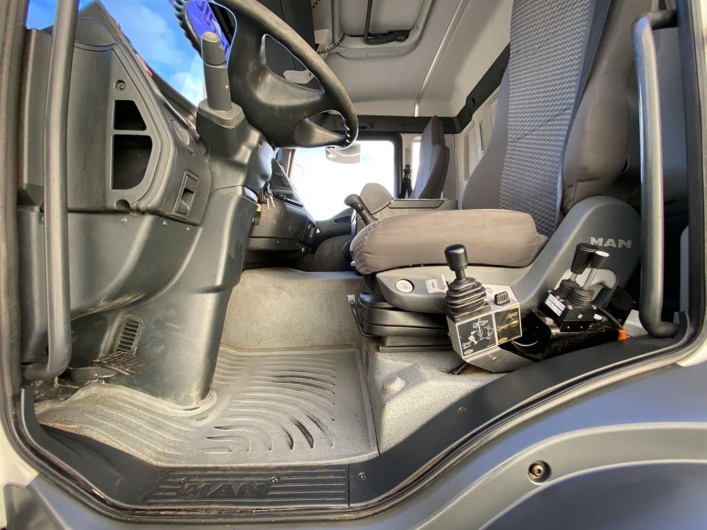 Camion ampliroll MAN TGA 33.390 6x6 BB