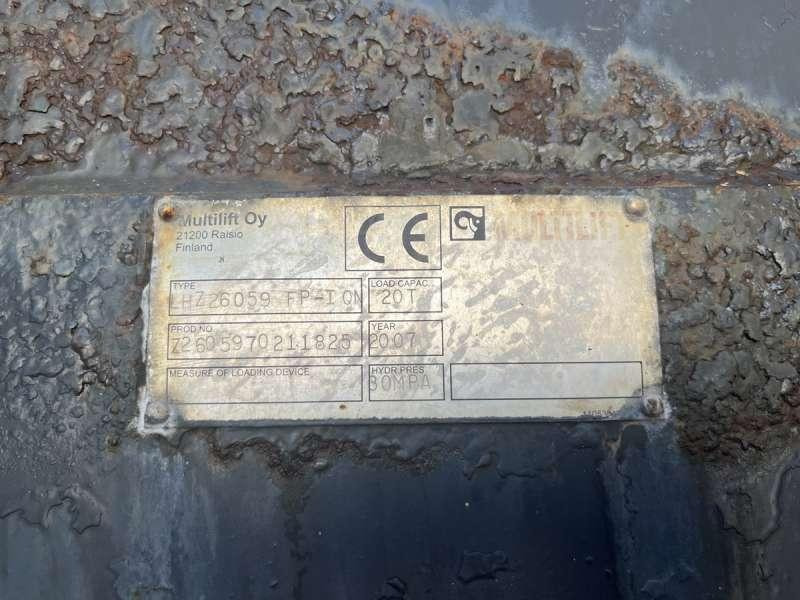 Camion ampliroll MAN TGA 35.440 8X4