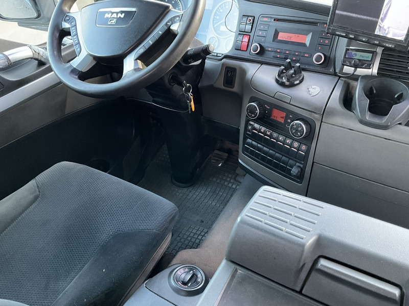 Camion ampliroll MAN TGA 41.440 8x4 Full Steel AJK 26 Ton Haakarmsysteem