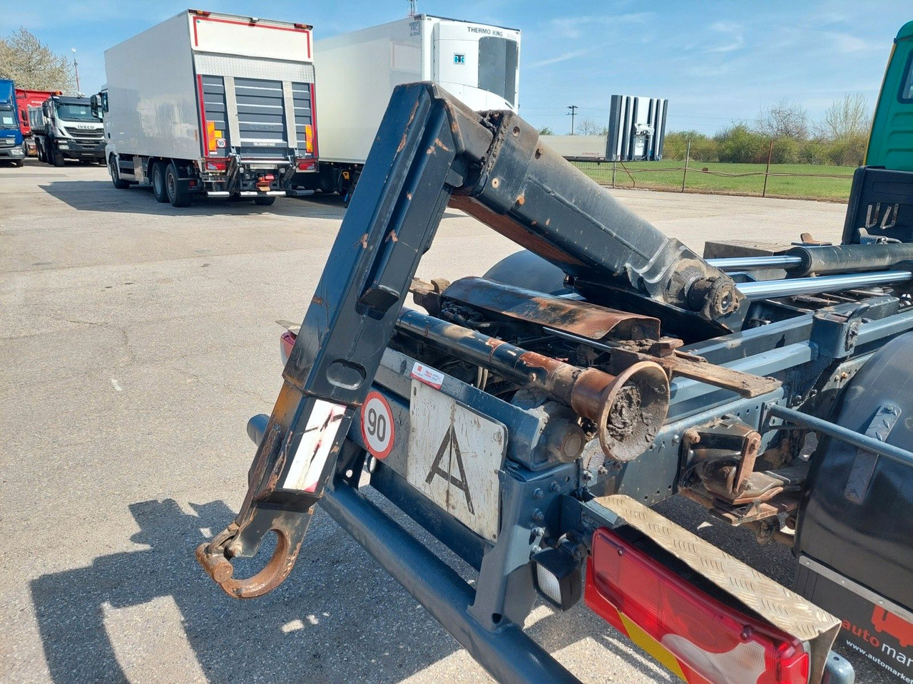 Camion ampliroll MAN TGL 12.210 BB 4x2