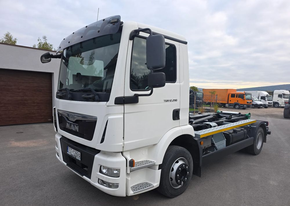 Camion ampliroll MAN TGM 12.290