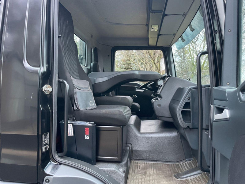 Camion ampliroll MAN TGM 15.250 Hoof lift + Crane