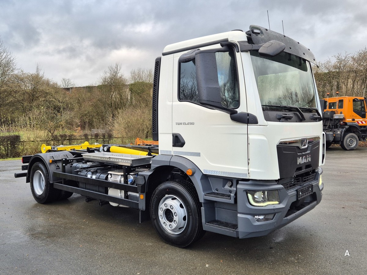 Camion ampliroll MAN TGM 15.290 BL Abrollkipper PowerMatic Standheiz.