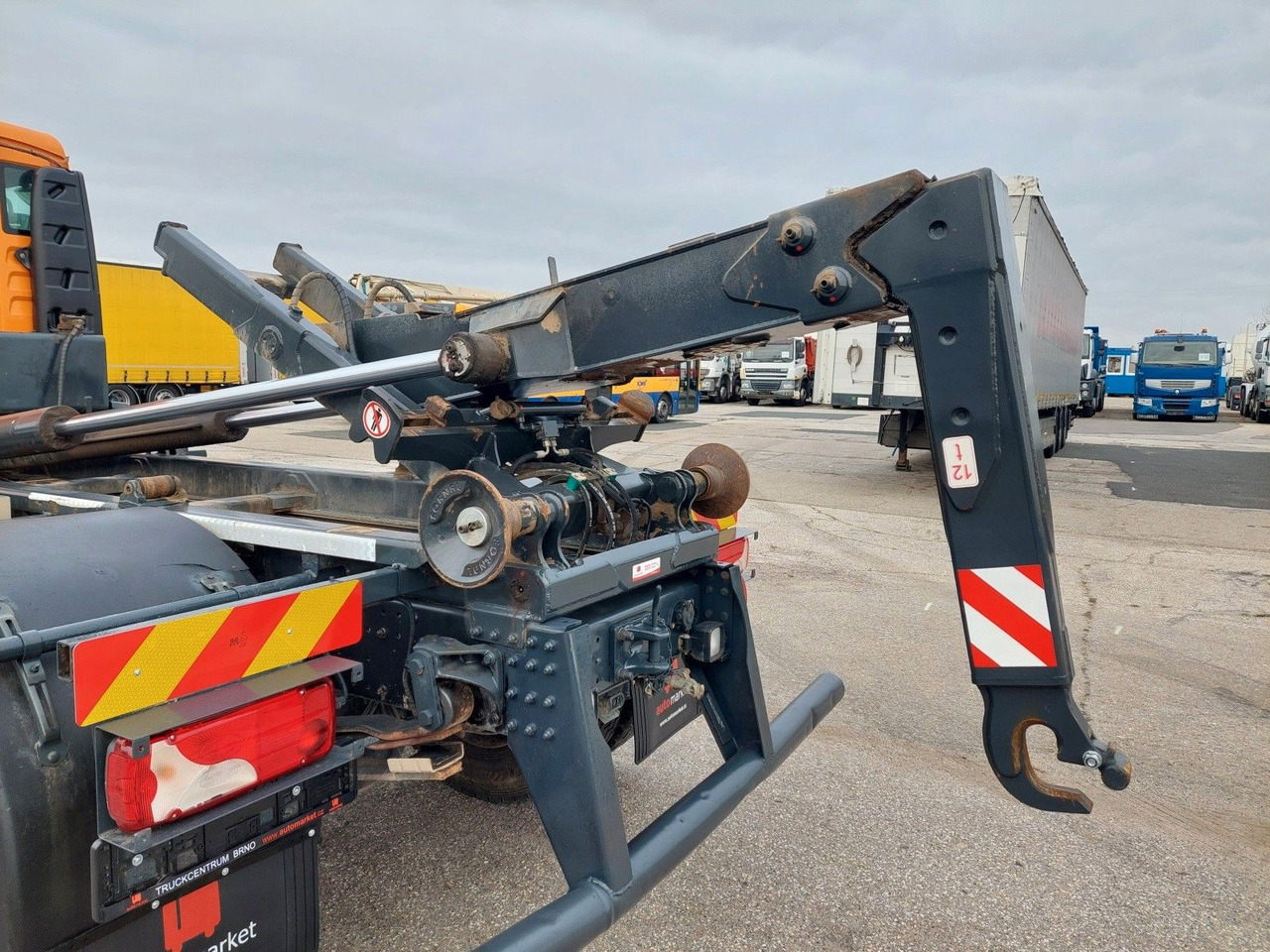 Camion ampliroll MAN TGM 18.290 4X2 BB