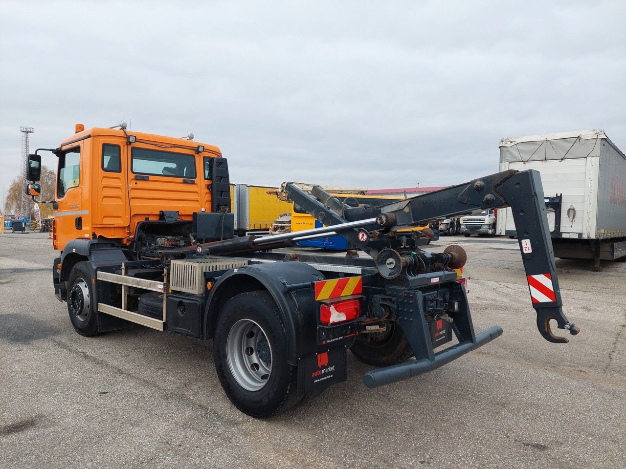 Camion ampliroll MAN TGM 18.290 4X2 BB