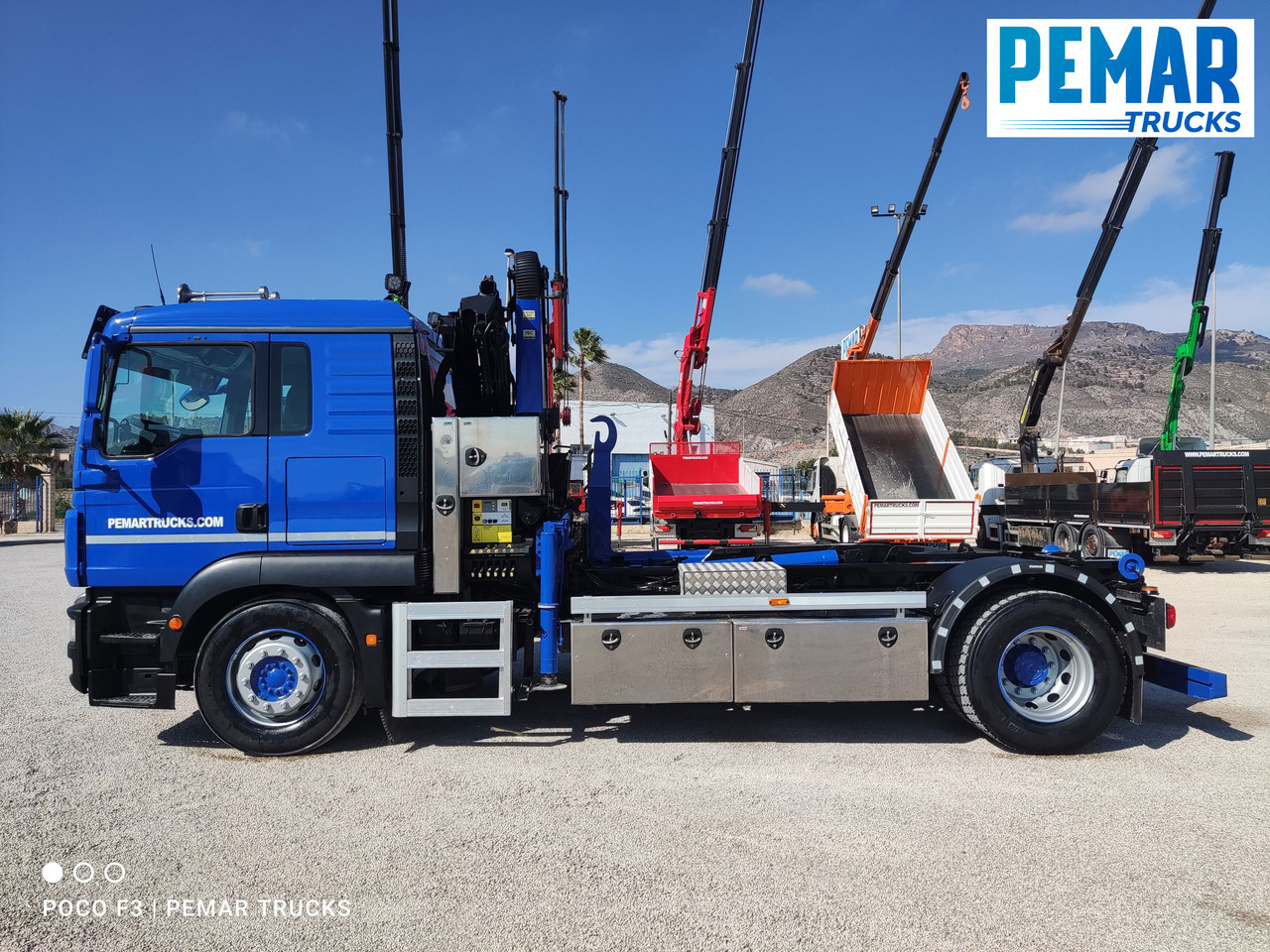 Camion ampliroll MAN TGM 18.290 GRUA MULTILIFT