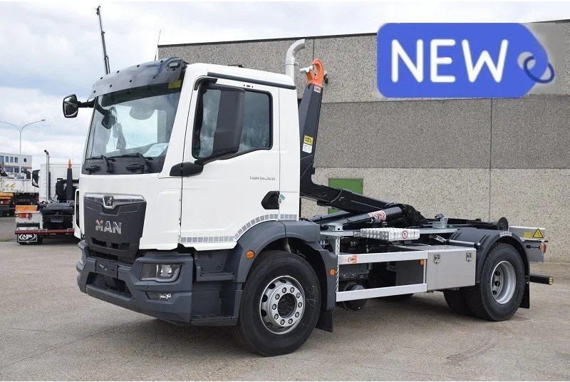Camion ampliroll MAN TGM 18.320