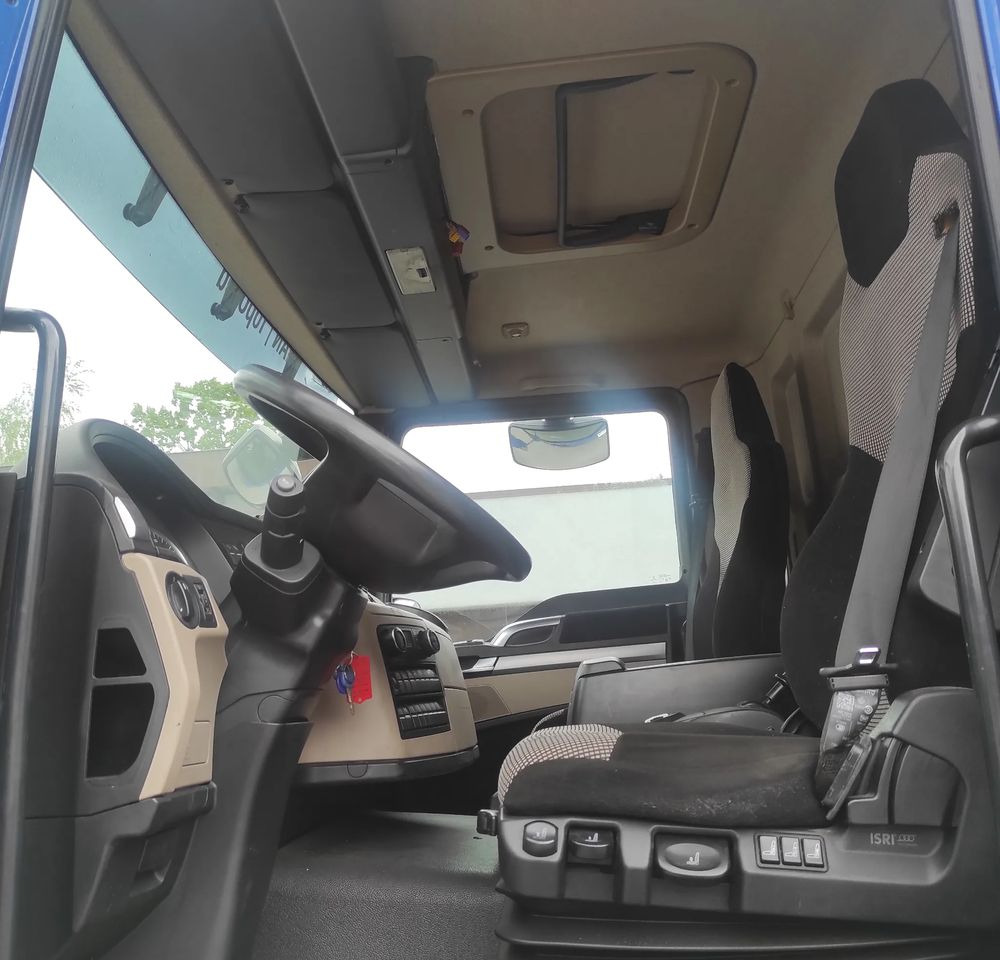 Camion ampliroll MAN TGM 18.340 urządzenie hakowe AXOR