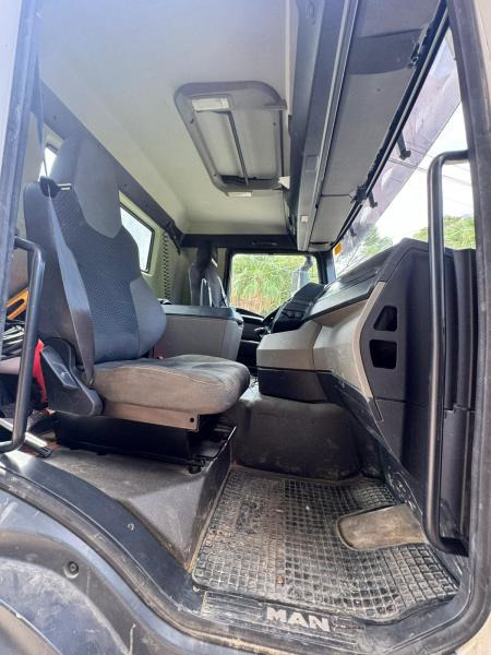 Camion ampliroll MAN TGS 18.360. 4X4