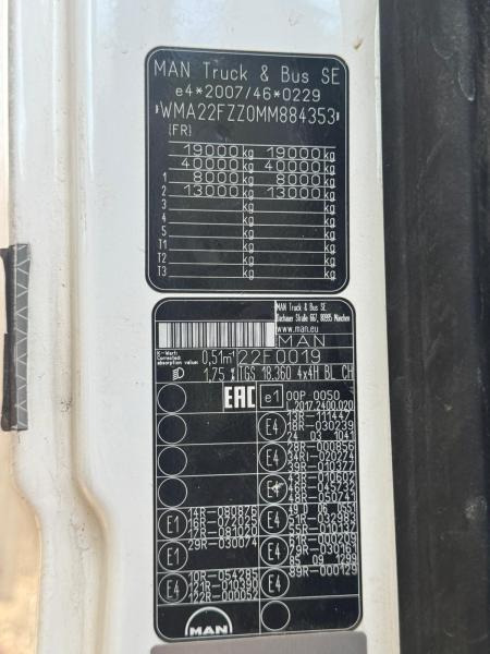 Camion ampliroll MAN TGS 18.360. 4X4