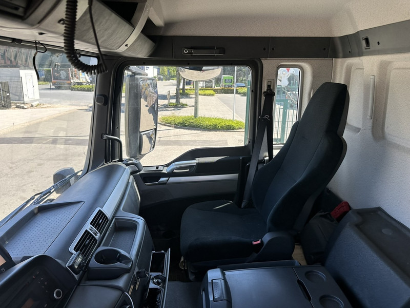 Camion ampliroll MAN TGS 26.320 6X2-4 BL EEV + CRANE EPSILON Q170Z95TR + GRABBER - LIFT/STEERING AXLE - *266.000km* - NL TRUCK
