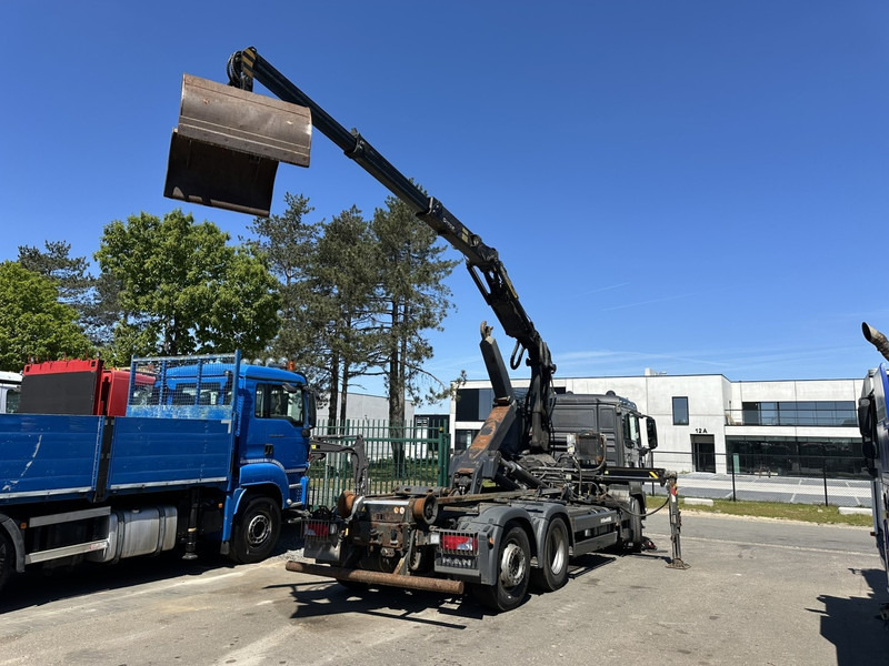 Camion ampliroll MAN TGS 26.320 6X2-4 BL EEV + CRANE EPSILON Q170Z95TR + GRABBER - LIFT/STEERING AXLE - *266.000km* - NL TRUCK