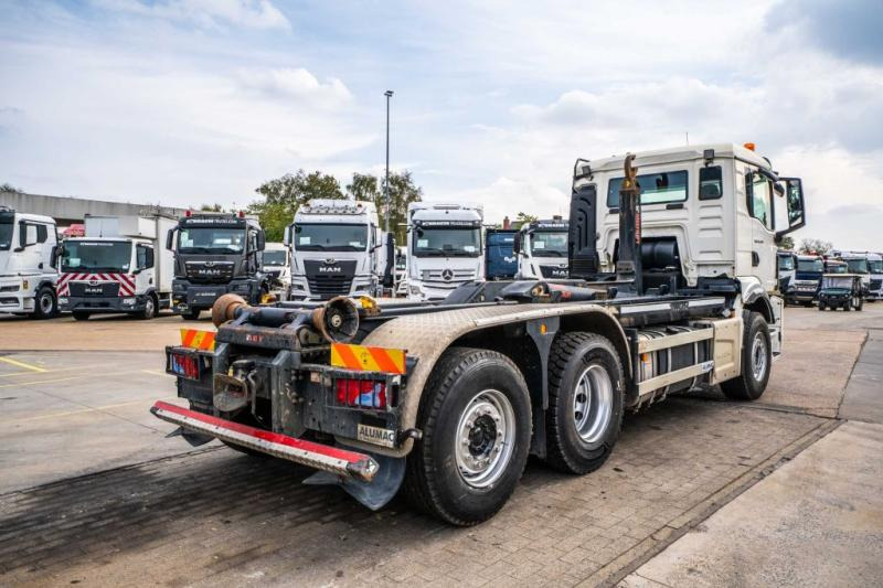 Camion ampliroll MAN TGS 26.430 6x2-4 BL