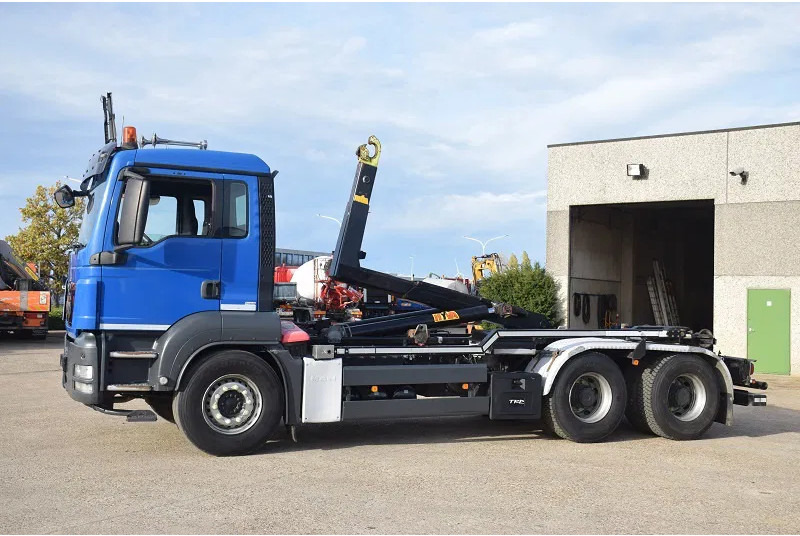 Camion ampliroll MAN TGS 26.440