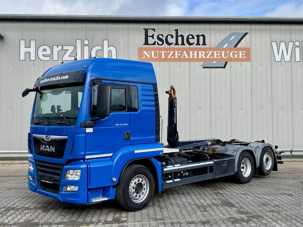 Camion ampliroll MAN TGS 26.500 6x2-4 LL