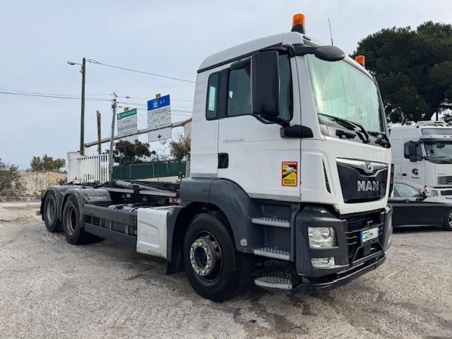 Camion ampliroll MAN TGS 28.460 AMPIROLL