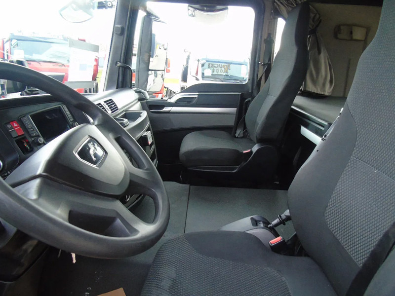 Camion ampliroll MAN TGS 28.470 + 20T hook + 6x2