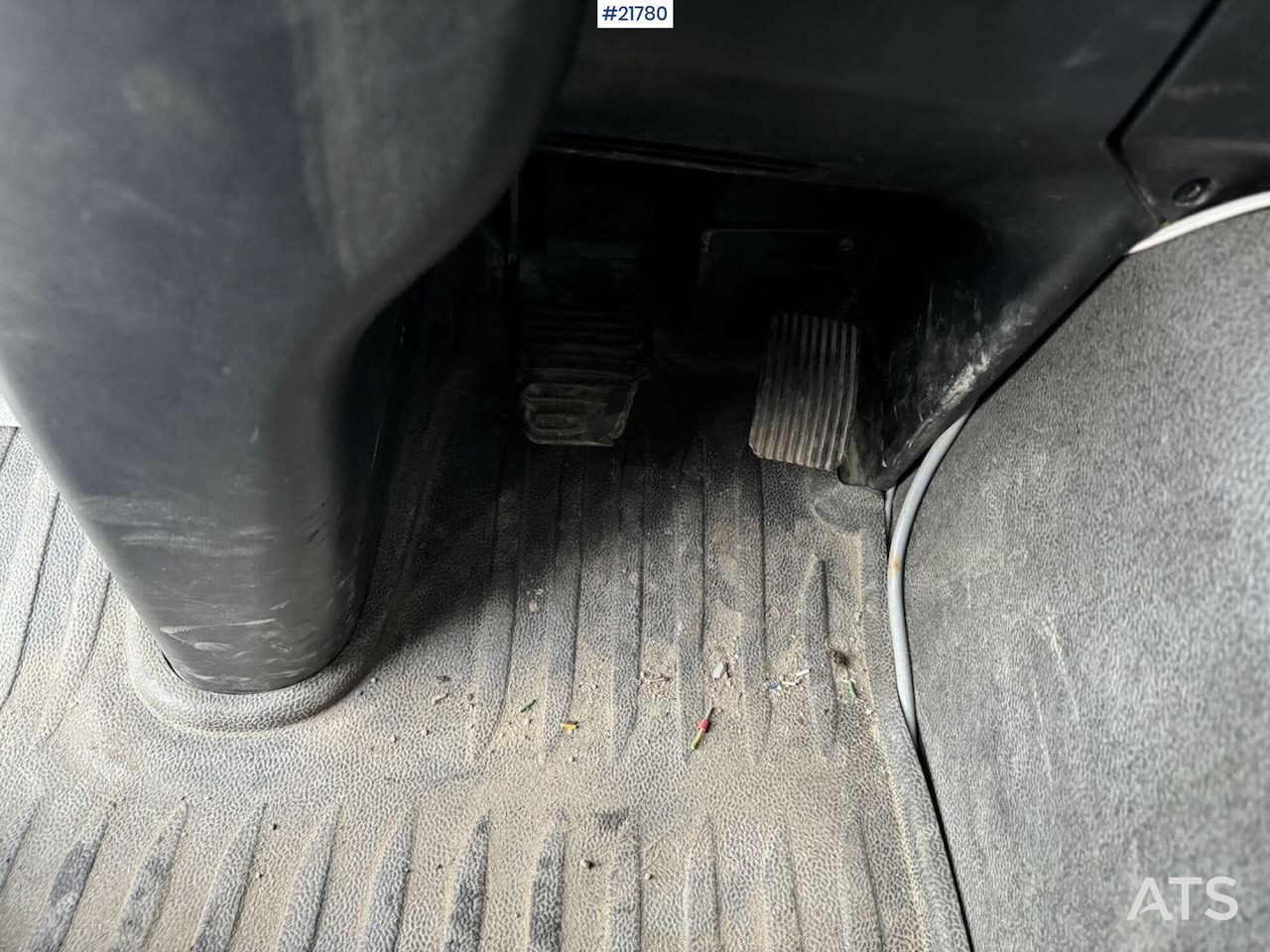 Camion ampliroll MAN TGS 28.480 6x4 brøyterigget Krokbil m/ underliggende skjær og kranhydraulikk.