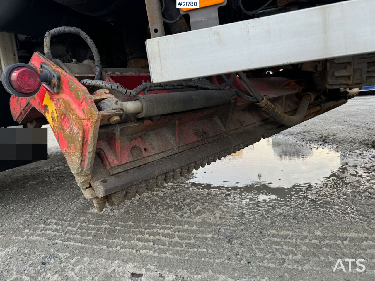 Camion ampliroll MAN TGS 28.480 6x4 brøyterigget Krokbil m/ underliggende skjær og kranhydraulikk.