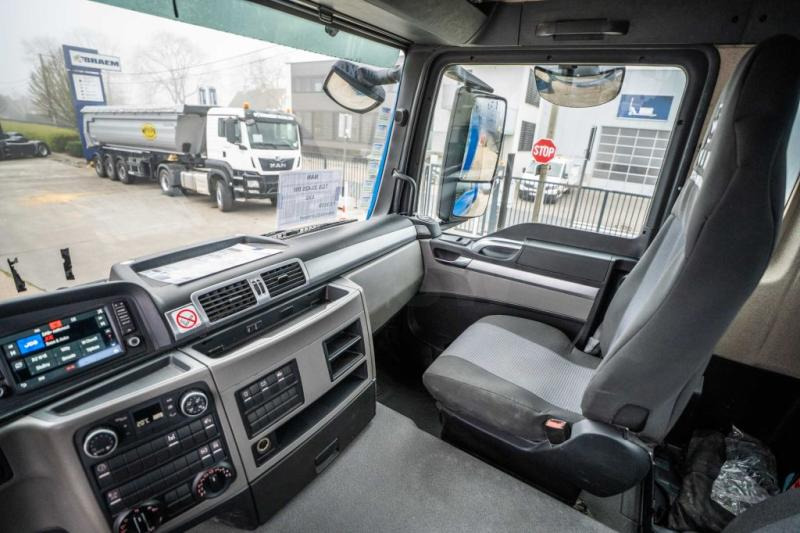 Camion ampliroll MAN TGS 33.420 BB + AJK