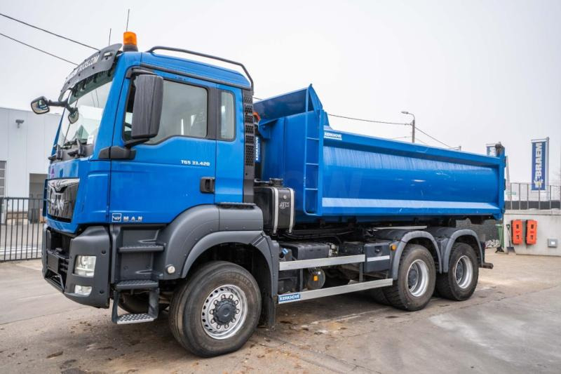 Camion ampliroll MAN TGS 33.420 BB + AJK