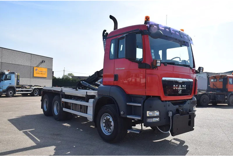 Camion ampliroll MAN TGS 33.440