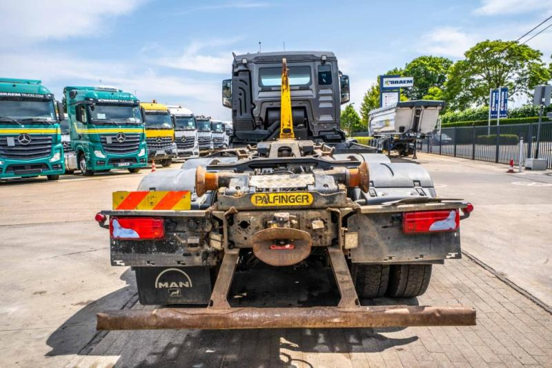 Camion ampliroll MAN TGS 33.470 BL - PALFINGER
