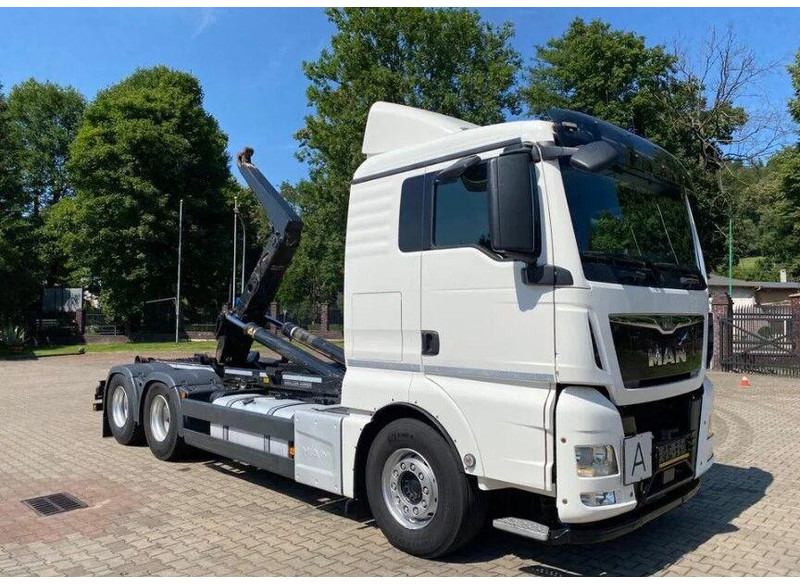 Camion ampliroll MAN TGX 26.440