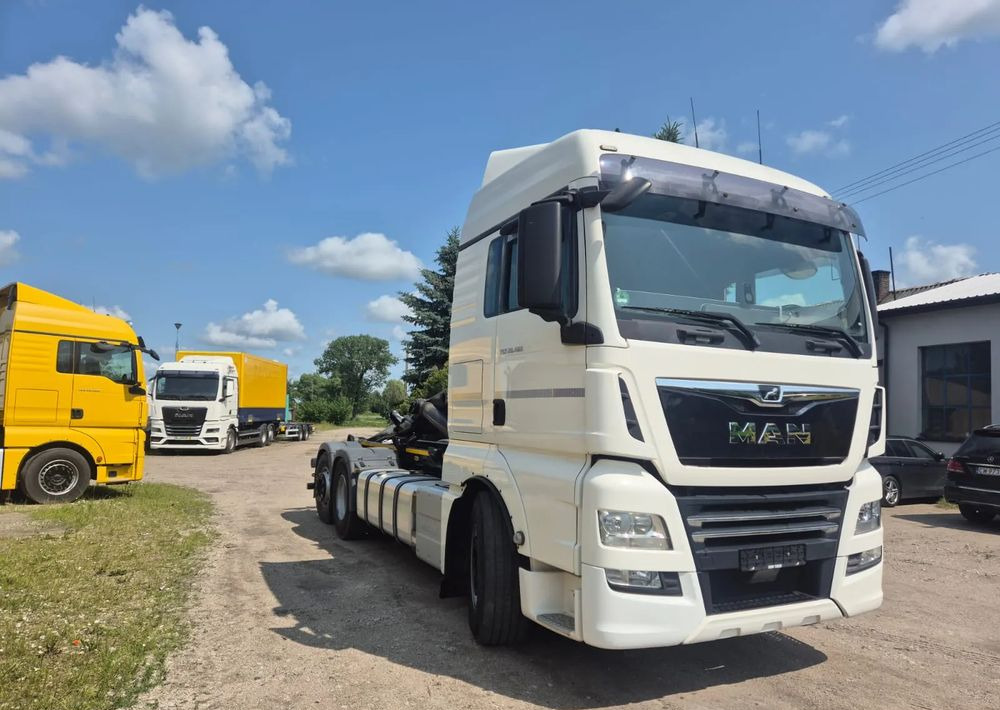 Camion ampliroll MAN TGX 26-460 Hakowiec oś skrętna