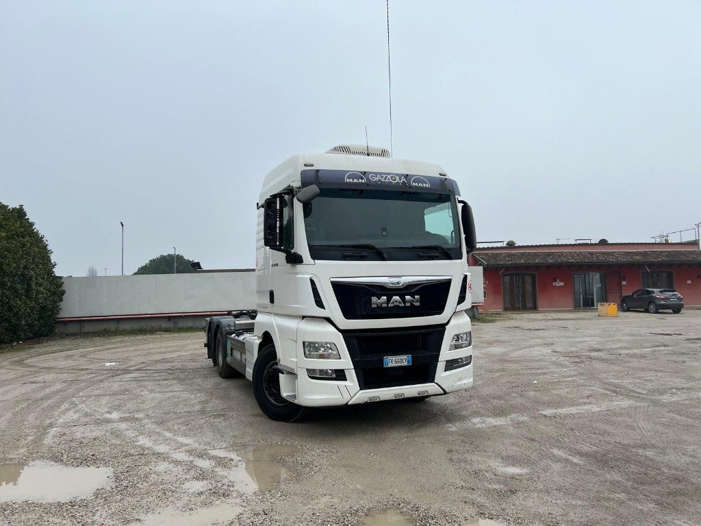 Camion ampliroll MAN TGX 26.500 USATO SCARRABILE 6X2